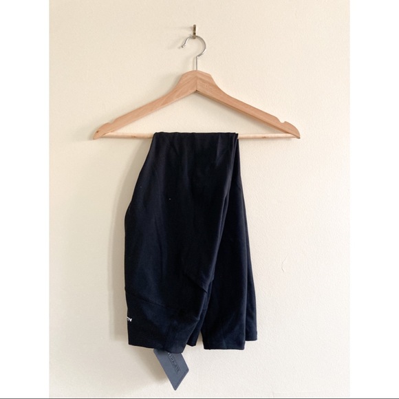 Alphalete Pants - NWT Alphalete Surface Pocket Legging Size Small